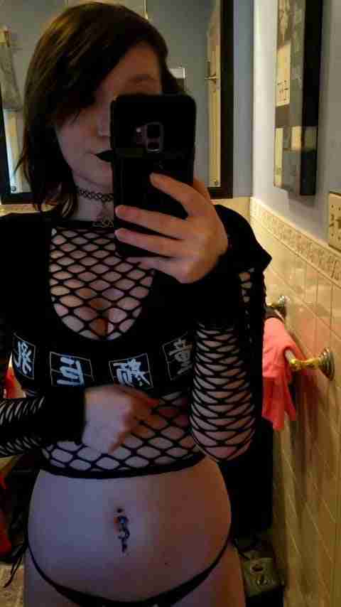 CyanideCandi Tattooed Onlyfans Girl Nude Porn Video Leaked – 37