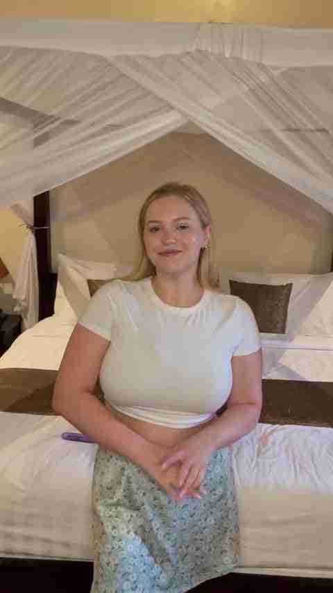 Pr3ttySophia Curvy Onlyfans Girl Nude Porn Video Leaked – 479