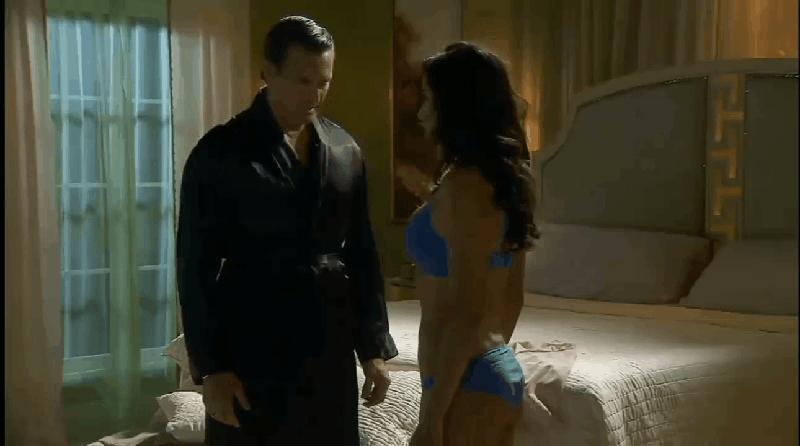 Paola Núñez in Reina de Corazones e24 2014 – Nude