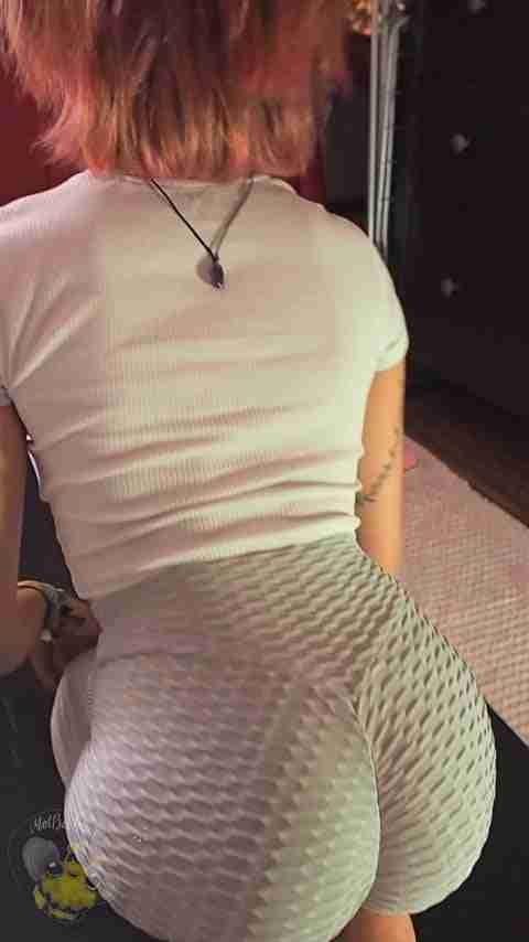 MalBeehave Showing Her Ass Nude Video leaked – 12