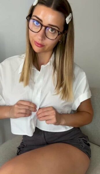 InnocentlyClever Onlyfans Girl Nude Porn Video Leaked – 143