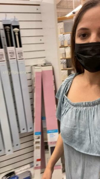 Shopping without a bra, of course [GIF]