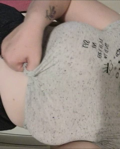 honey-louise Busty Onlyfans Girl Nude Video- 1