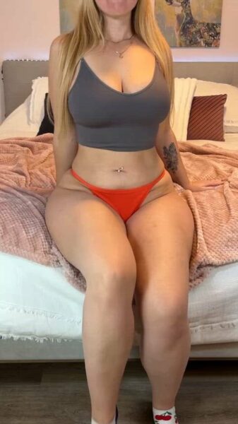 How about hitting me all night Amateur Porn Sex Video