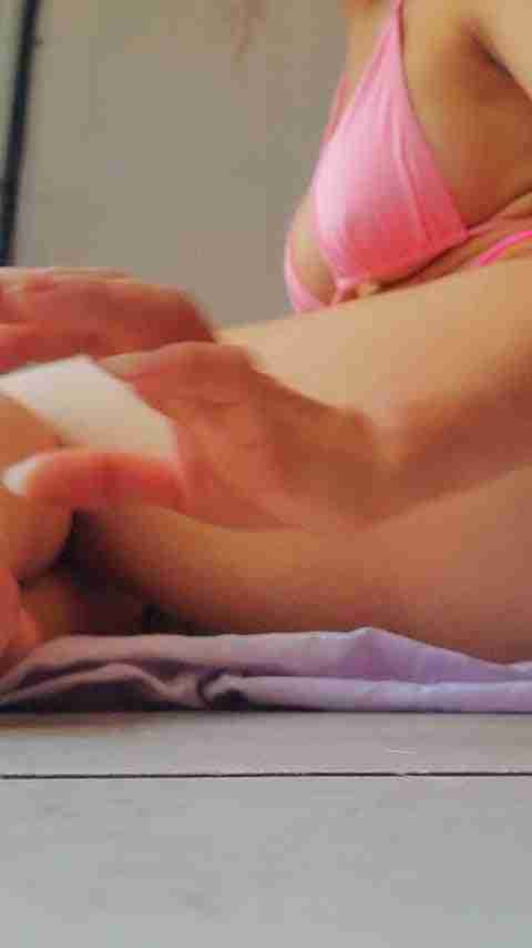 mozearteffect Showing Her Nude Ass – 21