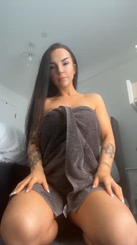 meme1310 Brunette Onlyfans Girl Nude Video- 1