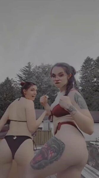 Who else busts to chicks in bikinis? I sure do