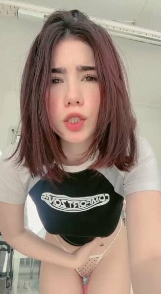 ZowiOnly8 Petite Onlyfans Girl Nude Video- 20