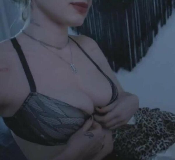 Julia Fox Nude Sexy Video Leaked – 2272