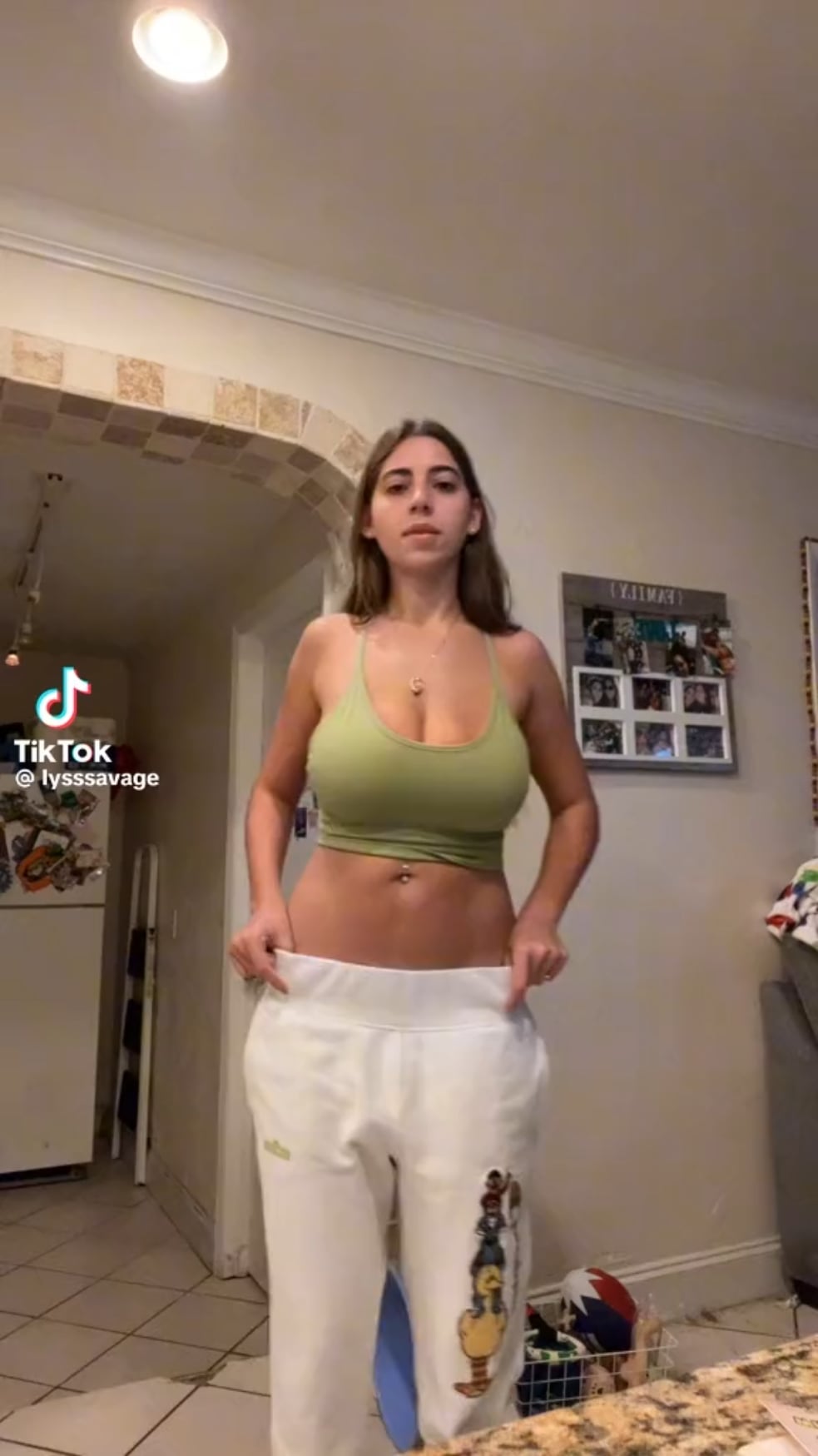 @lysssavage on TikTok – Onlyfans Girl Nude Sexy Video Leaked