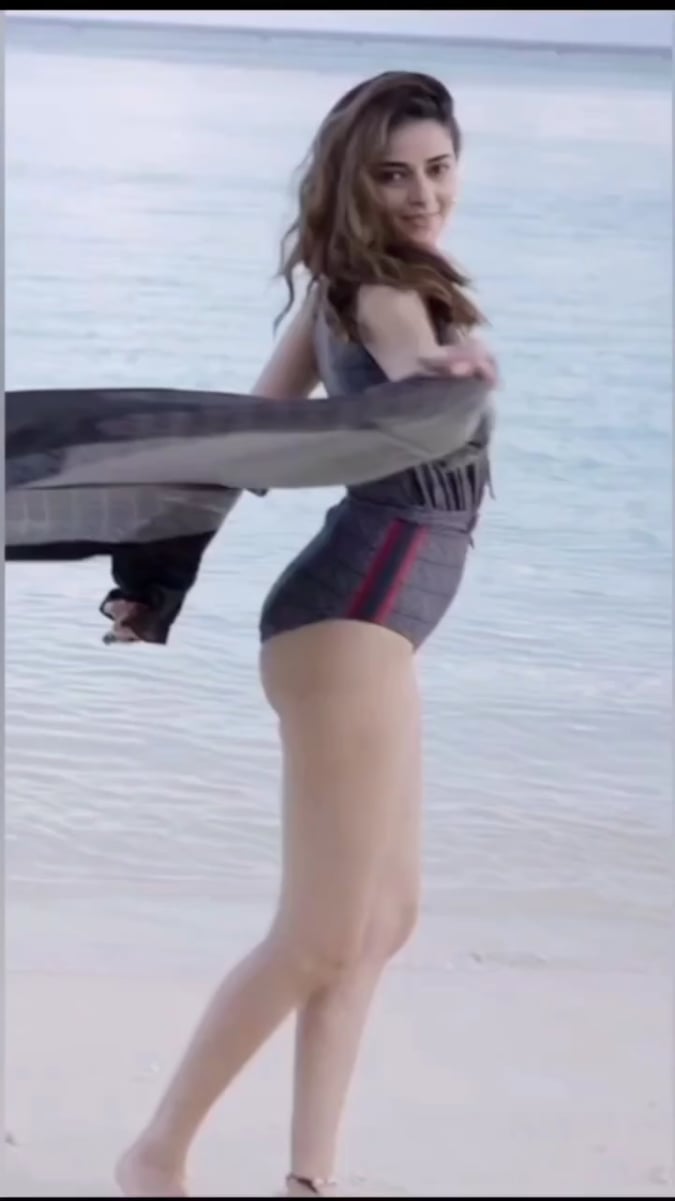 Ananya pandey Nude Sexy Video Leaked – 10