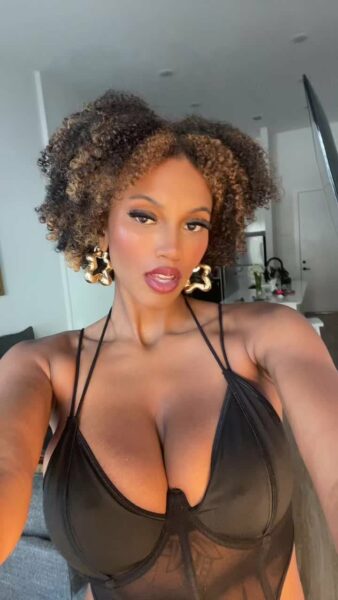 @lyssdastallion on TikTok – Onlyfans Girl Nude Sexy Video Leaked