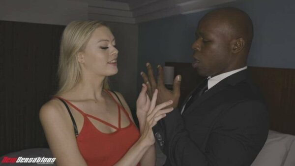 Amber Moore can’t resist BBC Milf Porn Sex Video Leaked