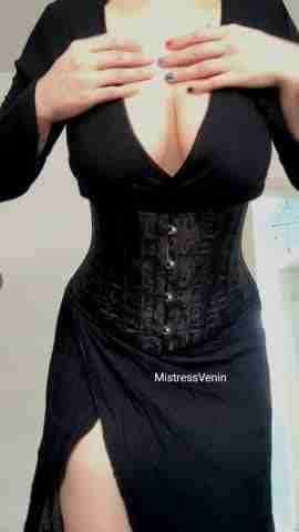 missVenin Busty Onlyfans Girl Nude Video- 2