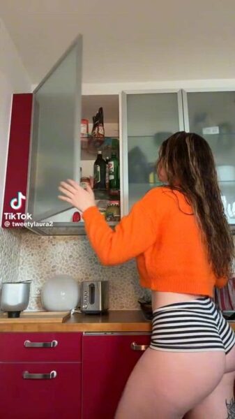 @tweetylaura2 on TikTok – Onlyfans Girl Nude Sexy Video Leaked