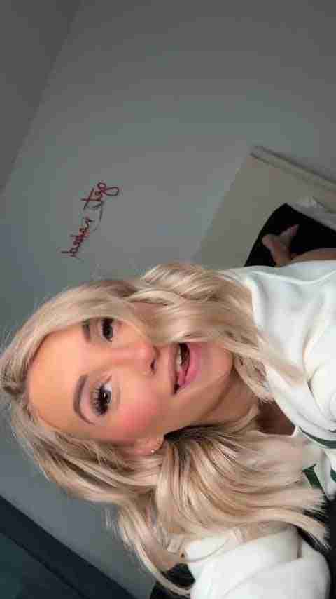 aria_adams Showing Her Ass Nude Video leaked – 4