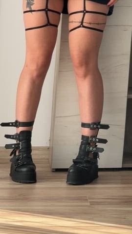 Luna_x13 Goth Onlyfans Girl Nude Porn Video Leaked – 100