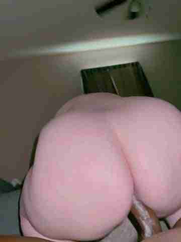 My PAWG wife loves to cream my BBC. Check my