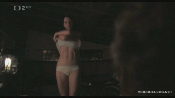 [Pussy] Sandra Novakova in “Pusinky” (2007) – Nude Sex Video