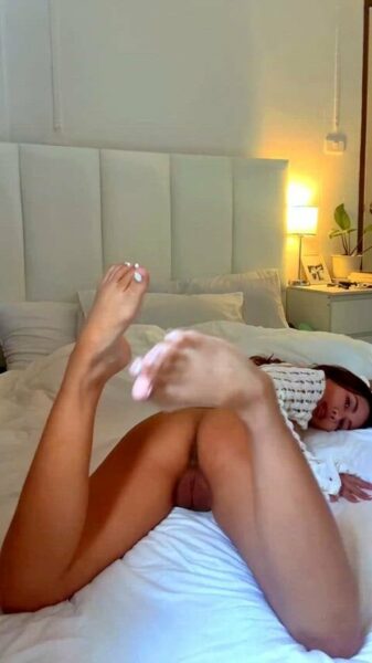Medium_Top_6007 Asian Onlyfans Girl Nude Video Leaked – 700