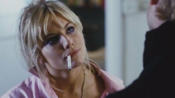 [Topless] Sienna Miller in ‘Alfie’ (2004) (21 years old) –