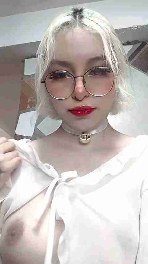 LilDanna_OF Petite Onlyfans Girl Nude Video- 1