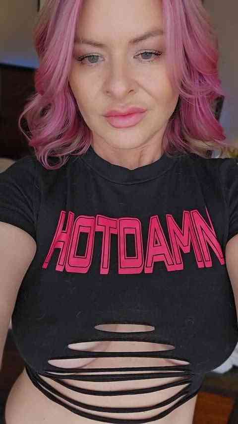 NikkiNutmeg Busty Onlyfans Girl Nude Video- 1