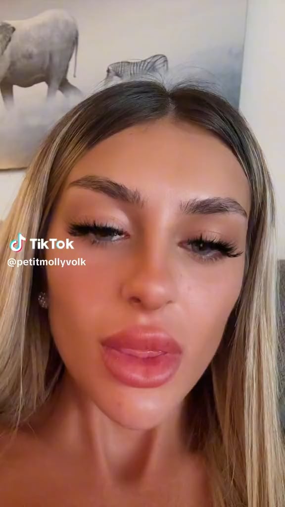 Happy Sunday! @petitmollyvolk on TikTok – Onlyfans Girl Nude Sexy