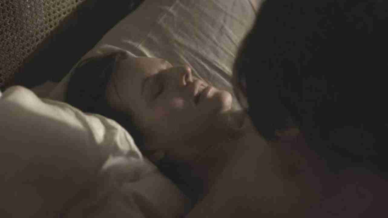 Elisabeth moss Nude Sexy Video Leaked – 84