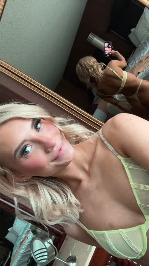 aria_adams Nude Onlyfans Promotional Porn Video – 1