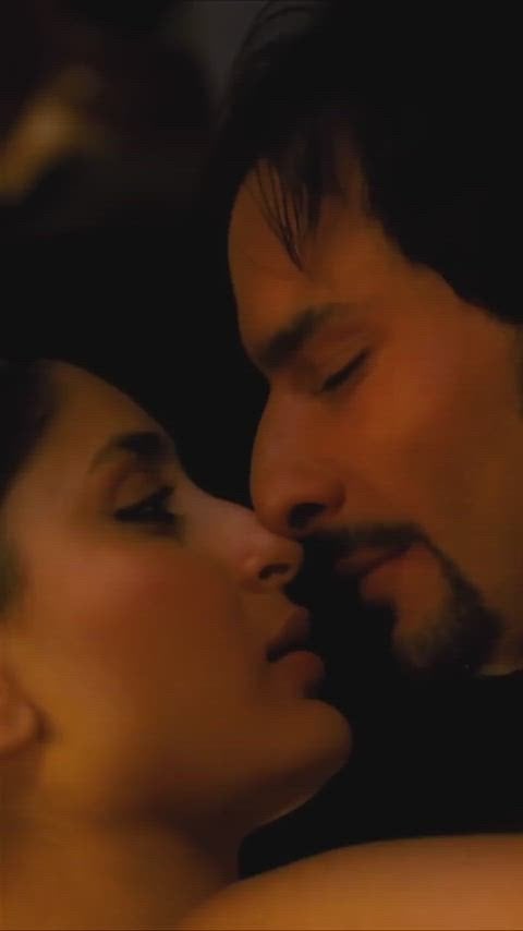 Kareena Kapoor’s love making scene with Saif [Kurbaan, 2009] Nude