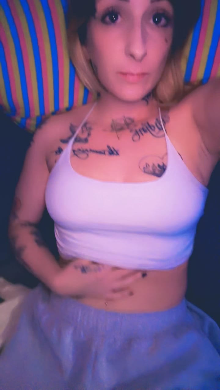 Cum to my OF if you love petite tatted and