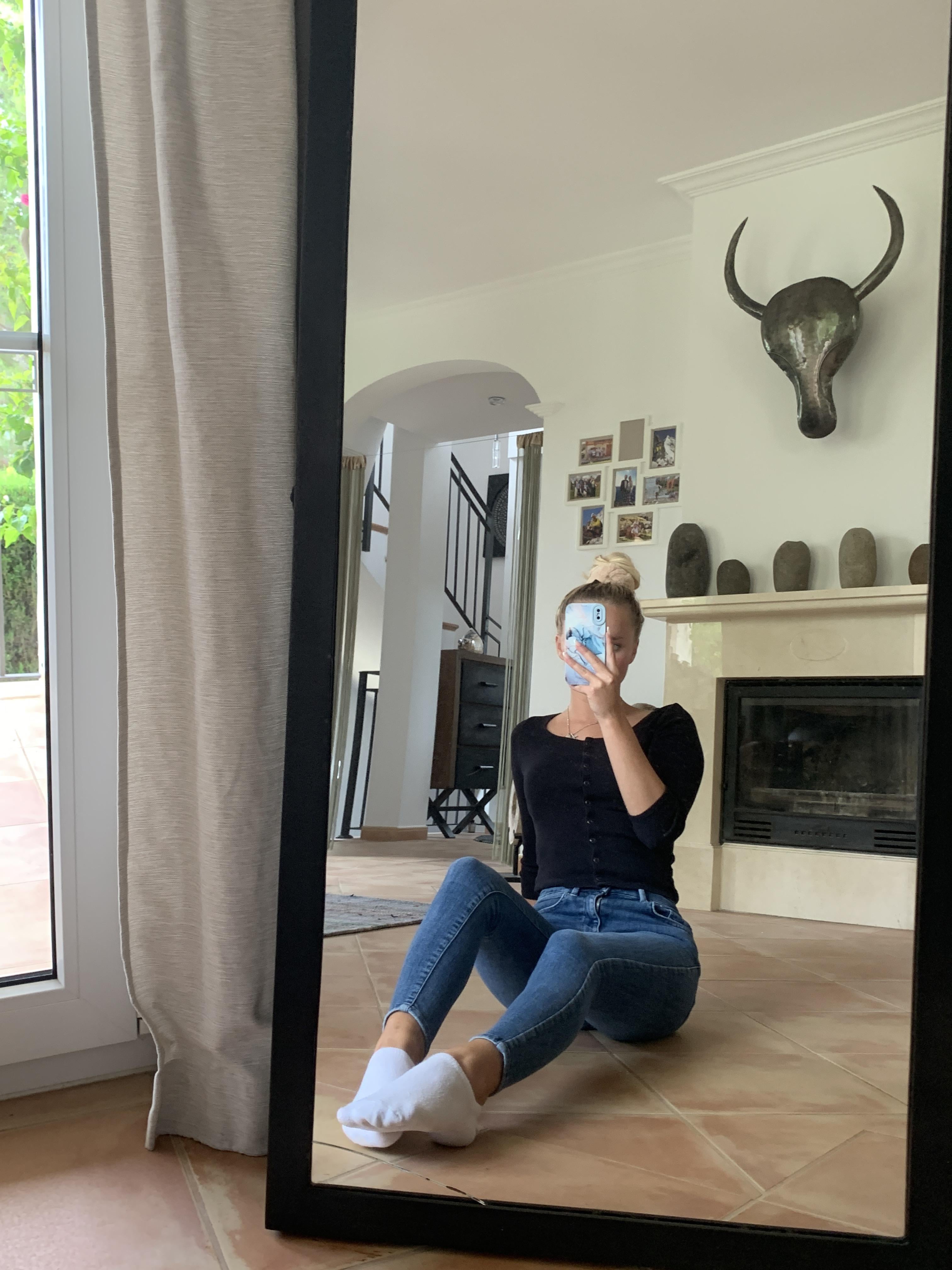 Jenni (@jennibluebutterfly) Nude Sexy Photo – 6