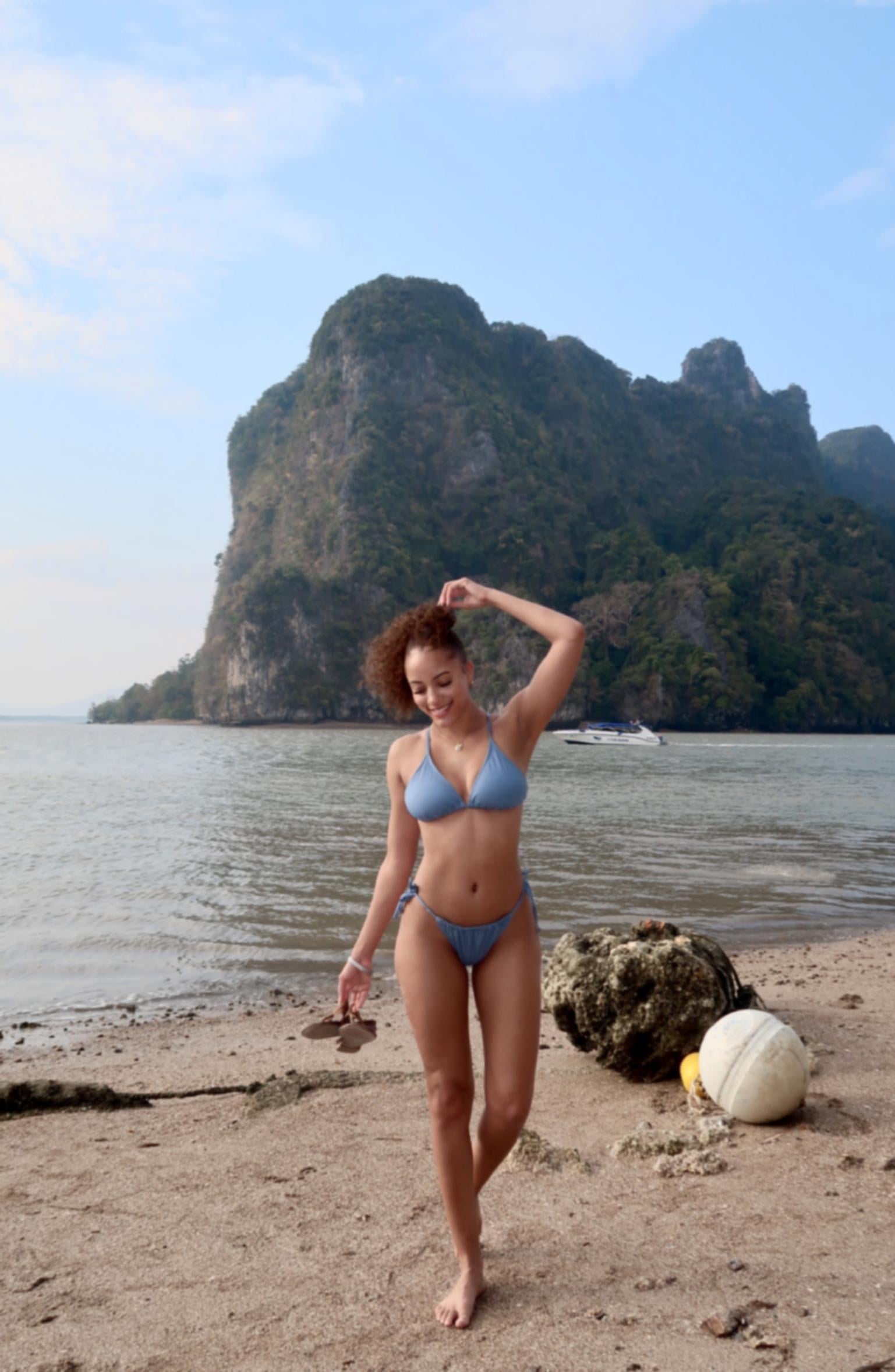 Ava Banks (@avaxbanks) Nude Sexy Photo – 20