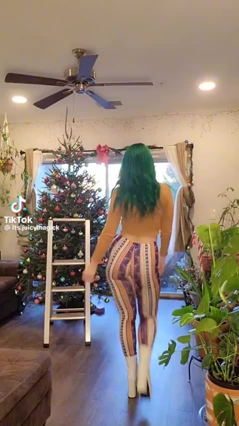 @its.juicymagick Tiktok Girl Nude Sexy Video – 151