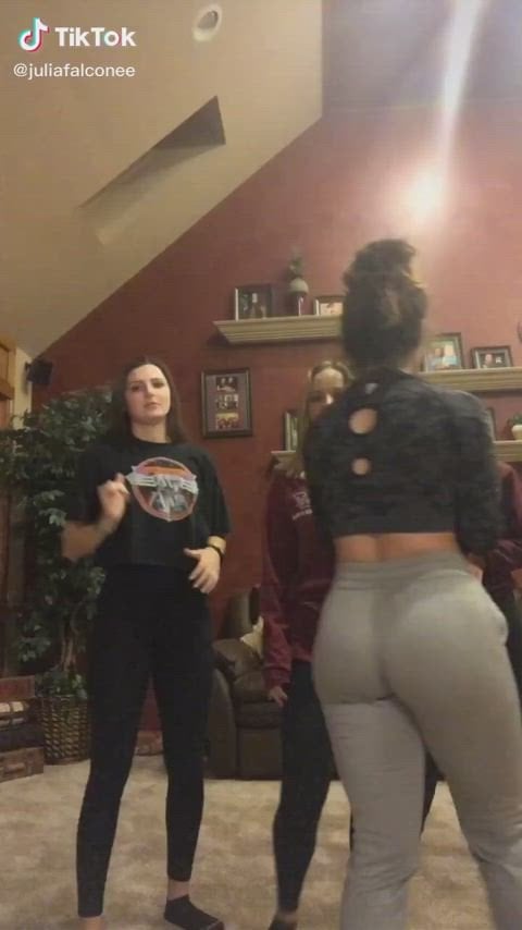 @juliafalconee Tiktok Girl Nude Sexy Video – 132