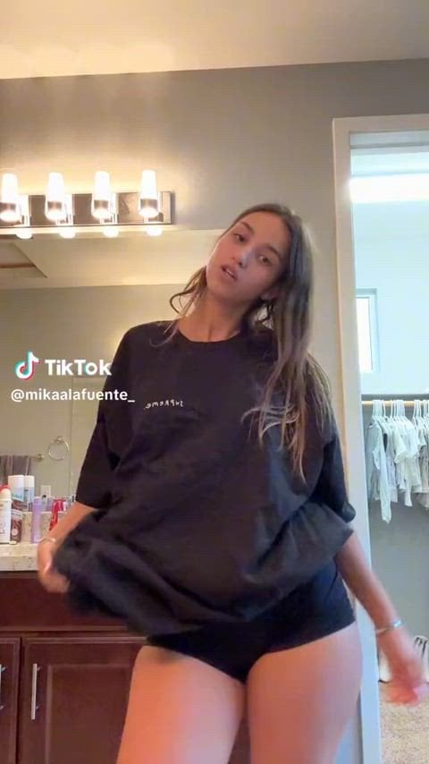 @mikaalafuente_ Tiktok Girl Nude Sexy Video – 870