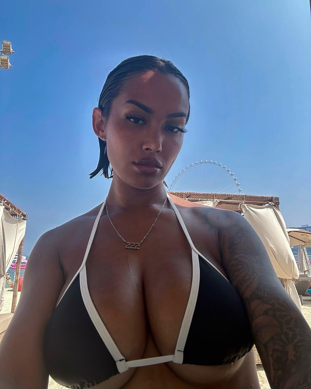 Alicia (@aliciabonora) Nude Sexy Photo – 102