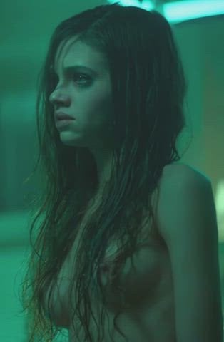 India Eisley – Look Away (2018) Nude Sex Video Scene