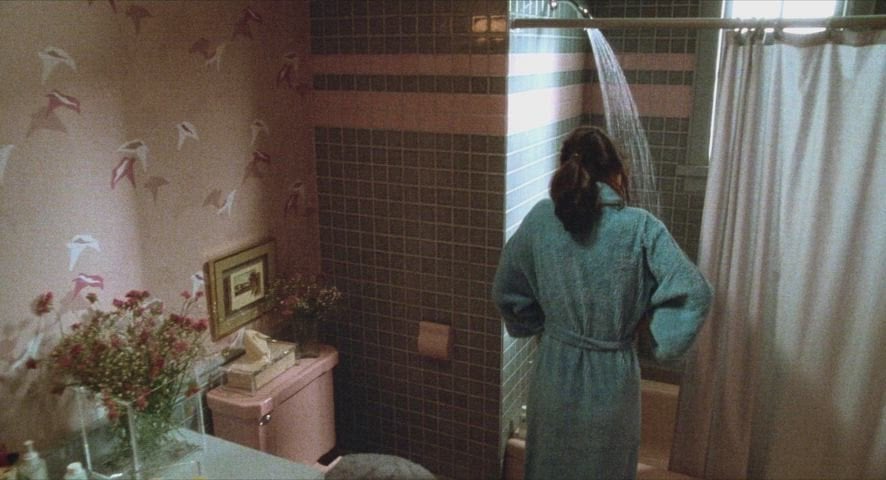 Jill Schoelen shower plot in The Stepfather (1987) – from