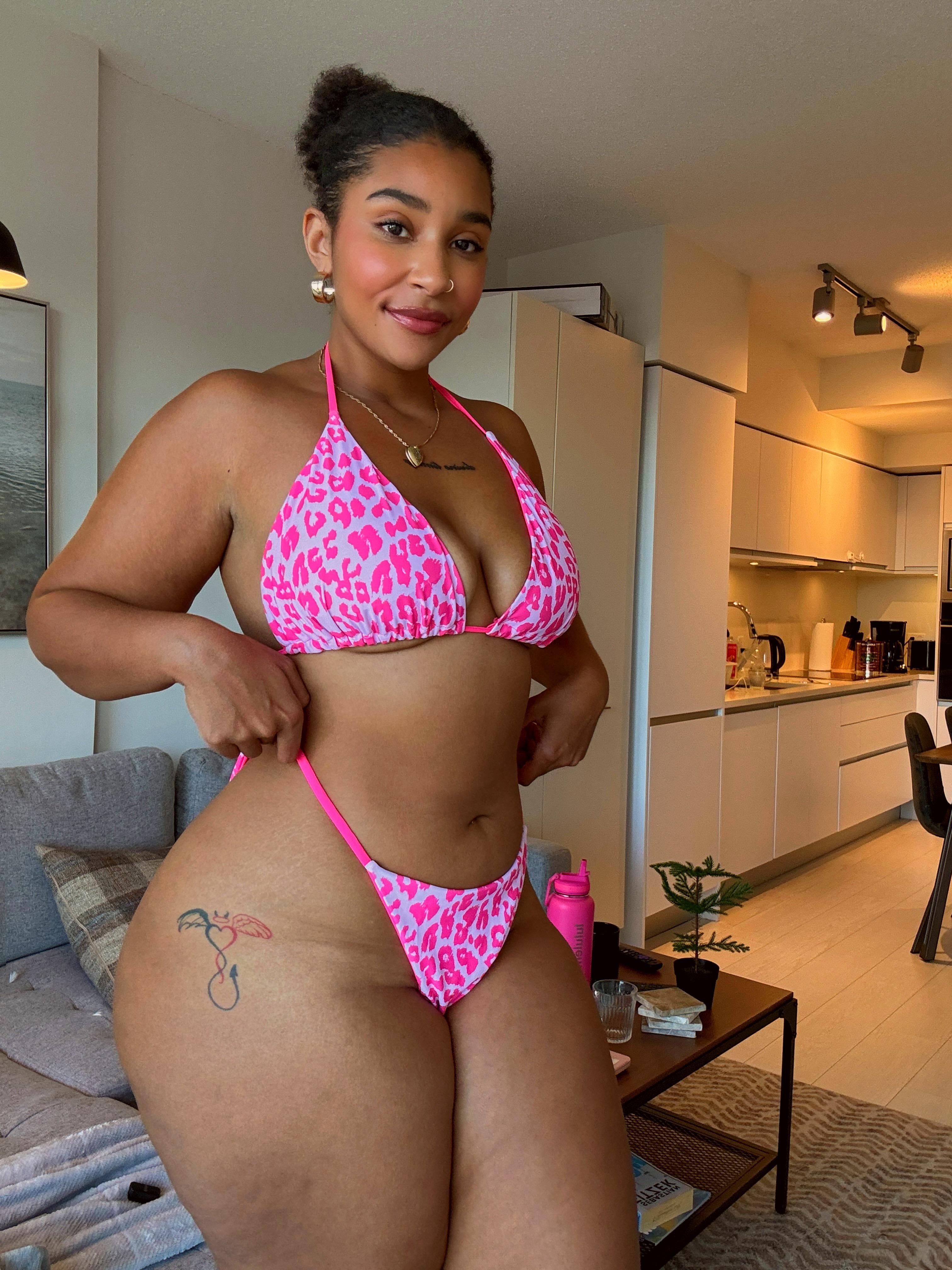 Sapphire (@itsgivingsapphire) Nude Sexy Photo – 80