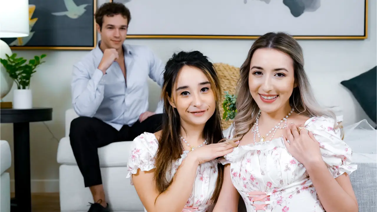 [FamilyStrokes] Isabella Nice & Sweet Sophia – A Spoonful of