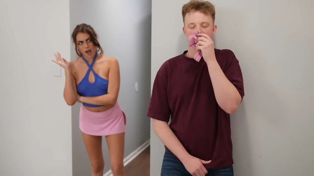 [MySistersHotFriend] Selina Bentz plays with her wet pussy before taking