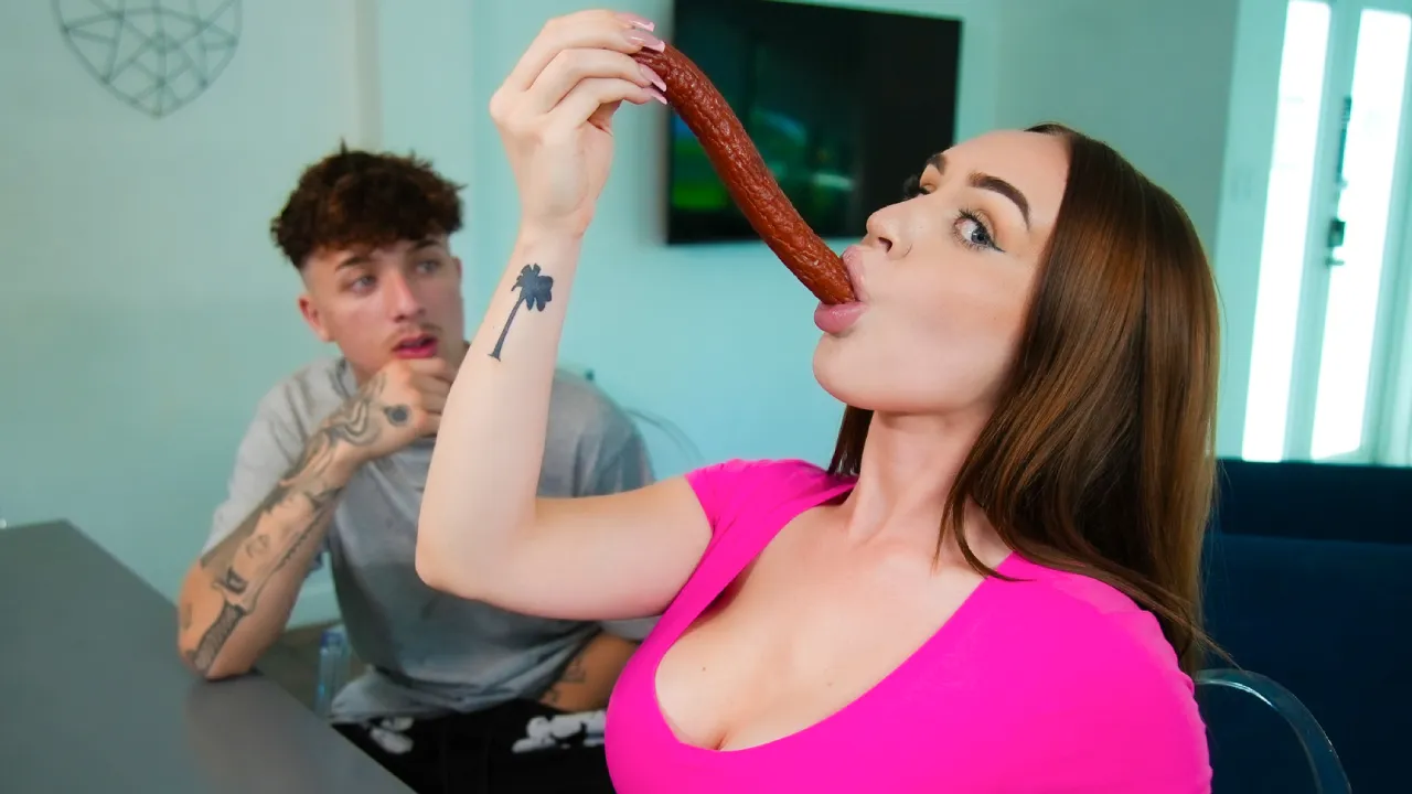 [MyPervyFamily] Emily Norman – Stepsis Proves She’s A Throat Goat