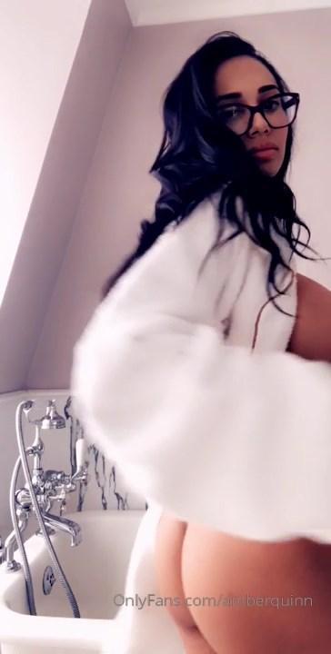 Amber Quinn Nude Robe Strip Onlyfans Porn Video