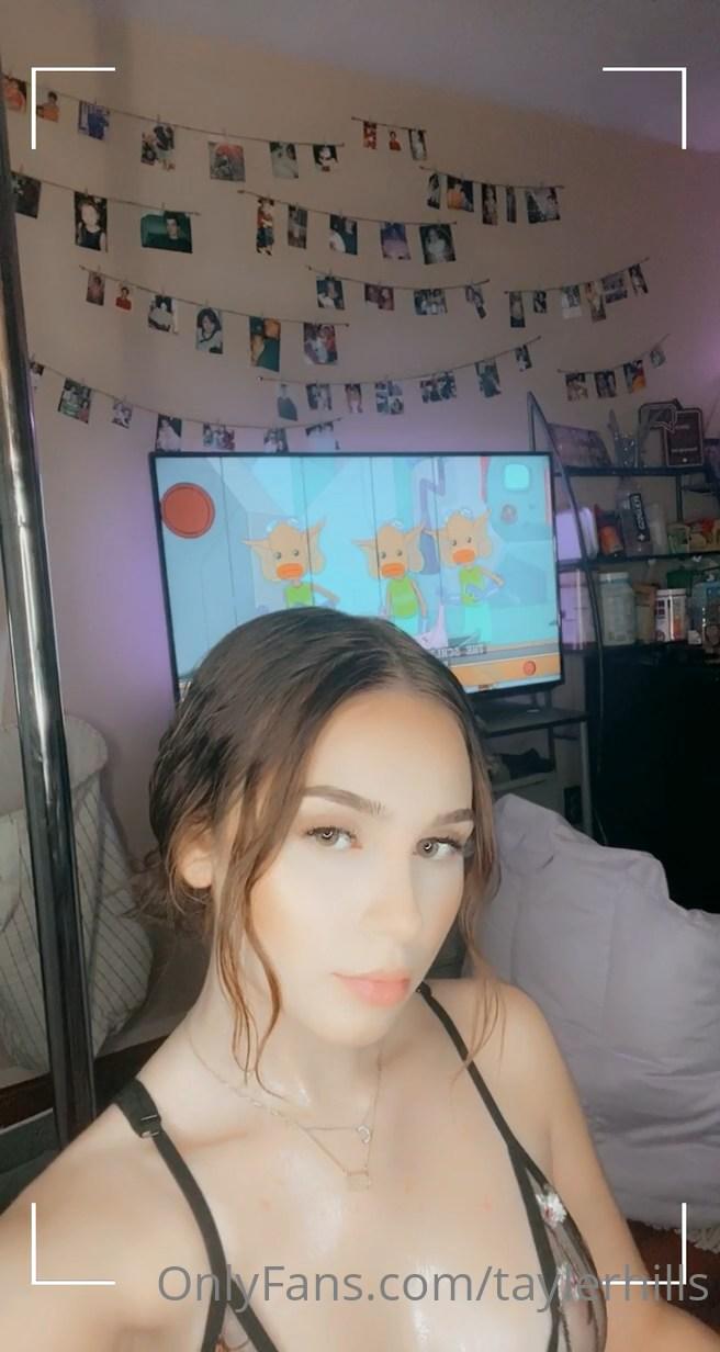 Tayler Hills Deepthroat Dildo Onlyfans Porn Video