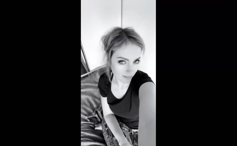 Zoryana Rudenska Sexy Nude Scene in Zoryana Rudenska