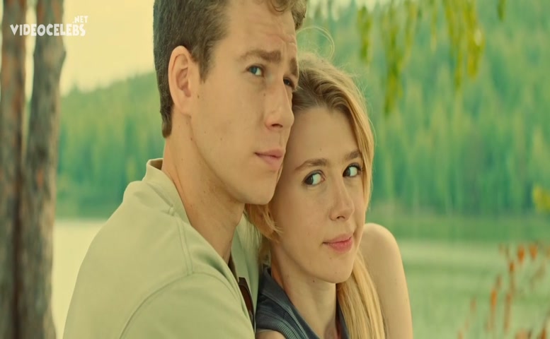 Anastasia Ukolova Bikini Nude Scene in Vyberi Menya