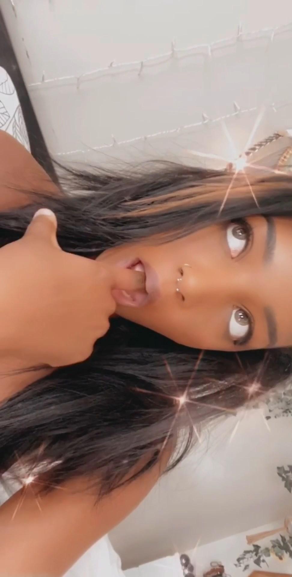 KayyyBear Lingerie Belly Dance Onlyfans Porn Video