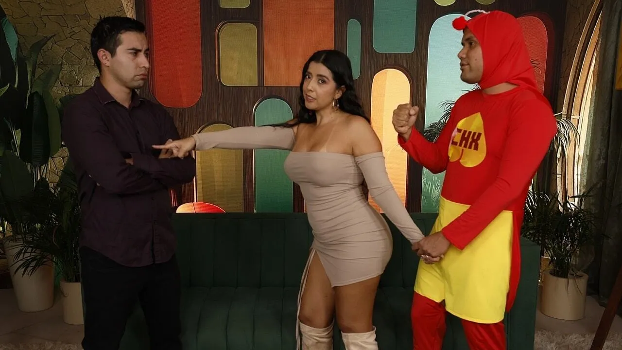 [SexMex] Lina Henao – The Horny Red Hooper Rescues The